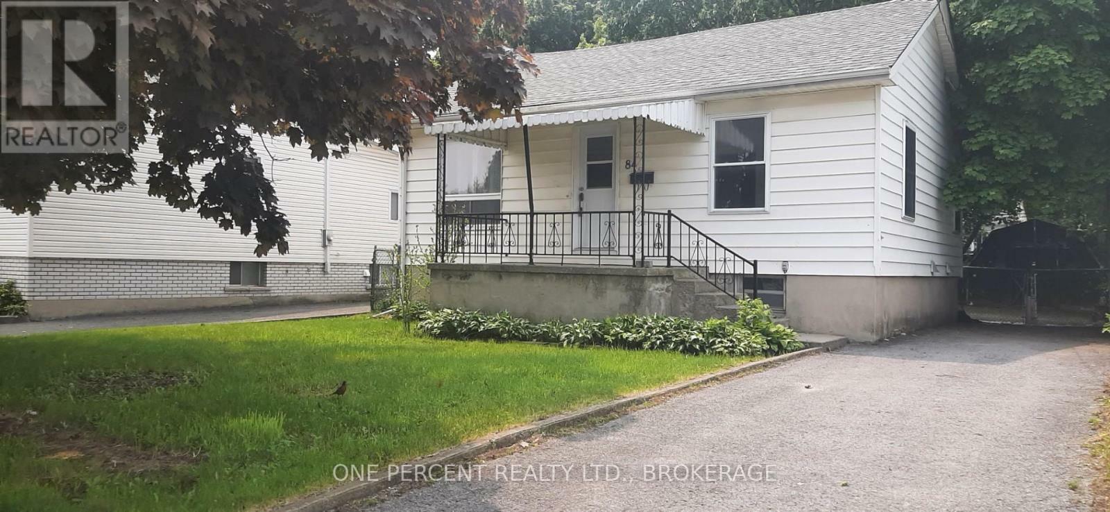 Property Photo: 84 Carleton Street ON K7K 4G1