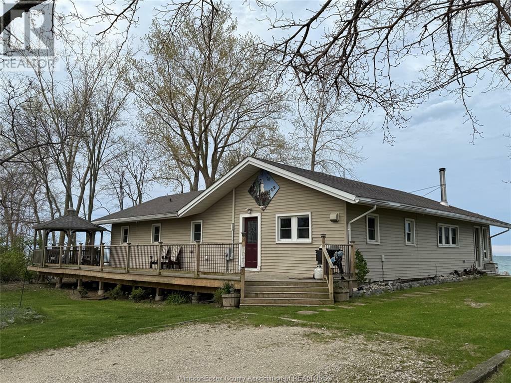 Property Photo: 1 East Shore ON N0R 1M0