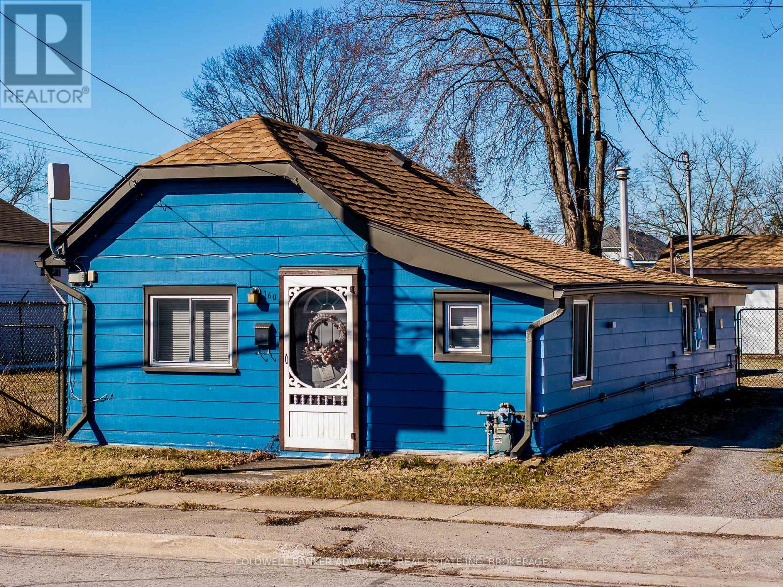 Photo de la propriété: 160 Mellanby Avenue ON L3K 2L8