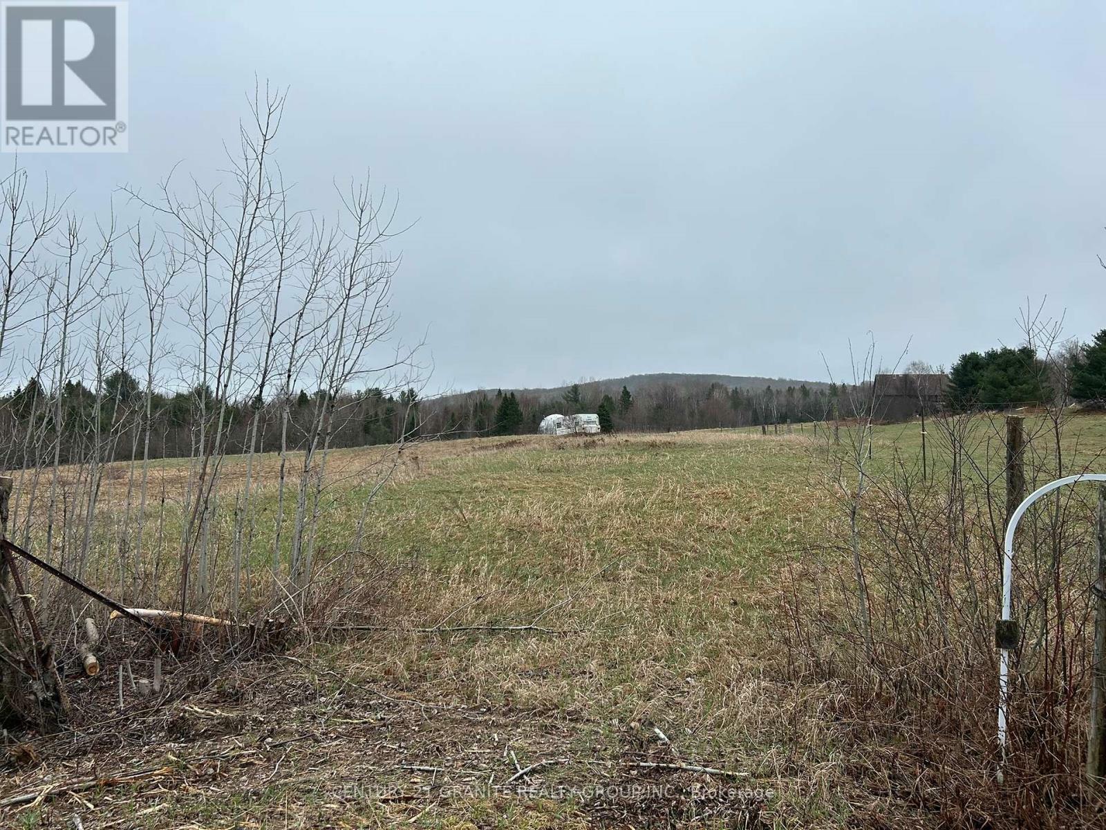 Photo de la propriété:  465 Mallard Lake Road  ON K0L 1C0 