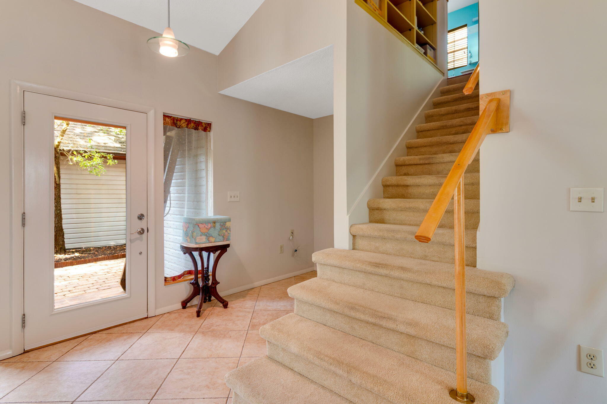Property Photo: 204 Parkwood Circle FL 32578