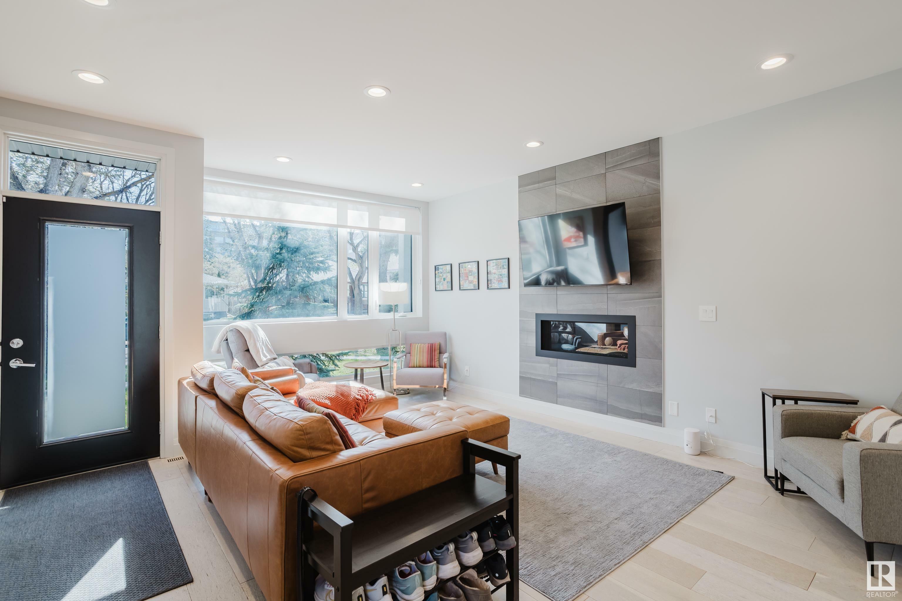 Photo de la propriété: 9142 117 Street NW AB T6G 1R9