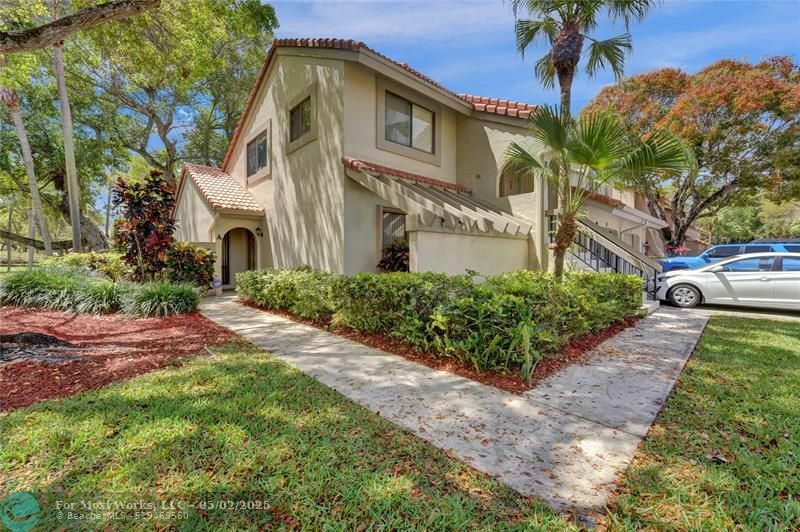 Property Photo: 5530 Coach House Cir A FL 33486