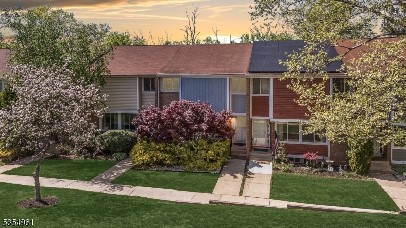 5 Alpine Ct  Hillsborough Twp. NJ 08844 photo