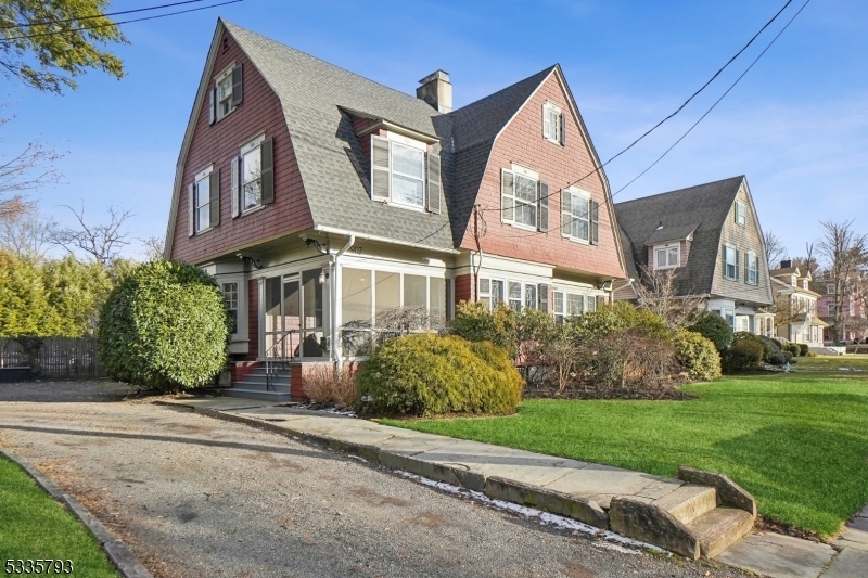 Property Photo:  907 Hillside Ave  NJ 07060 
