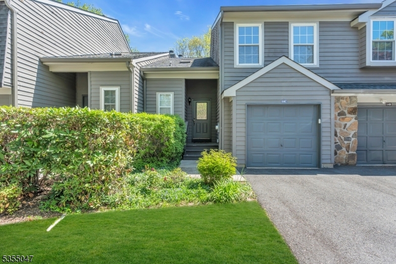 14 Andover Cir  Montgomery Twp. NJ 08540 photo
