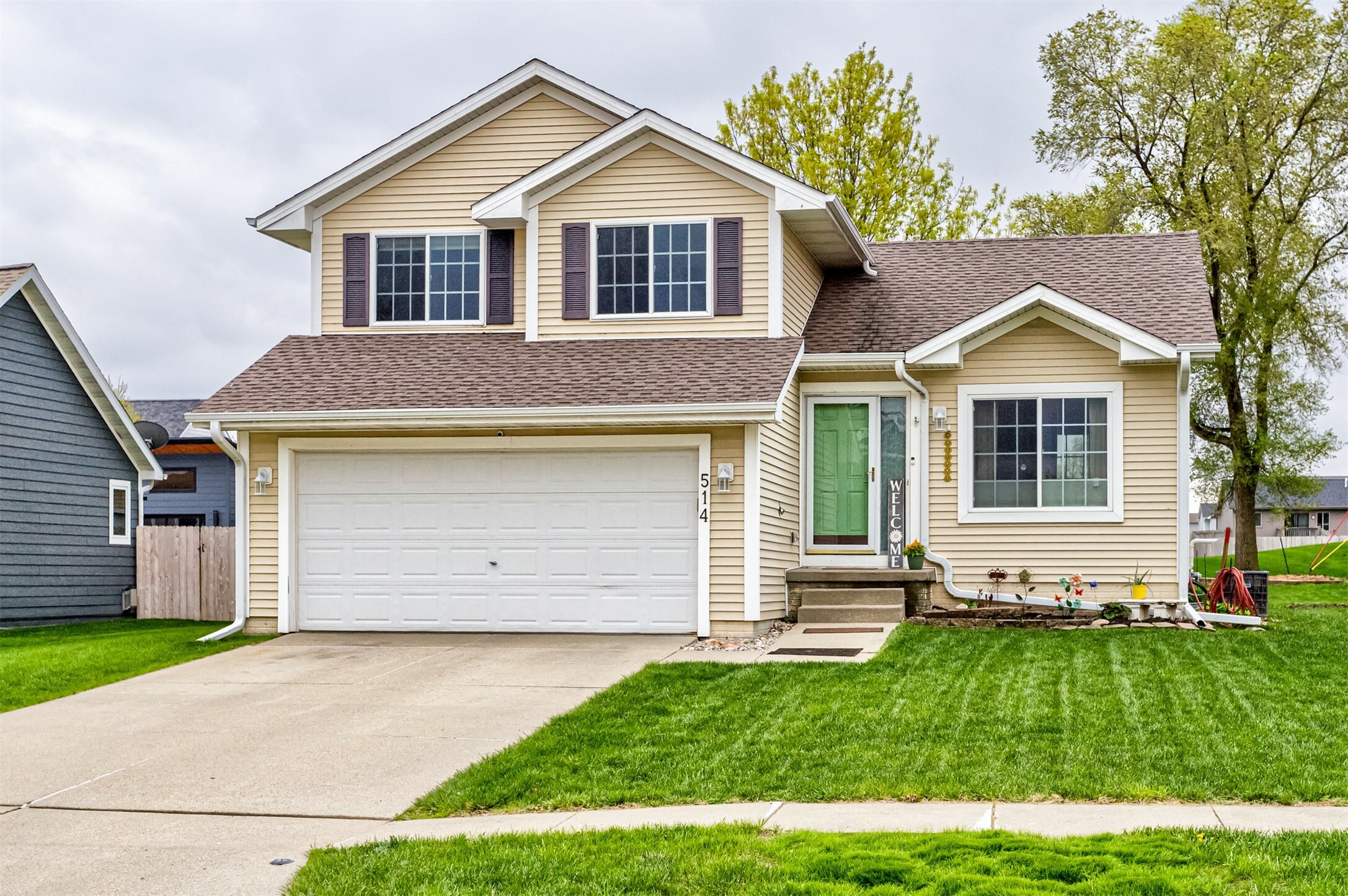 Property Photo: 514 E 5th Street IA 50124