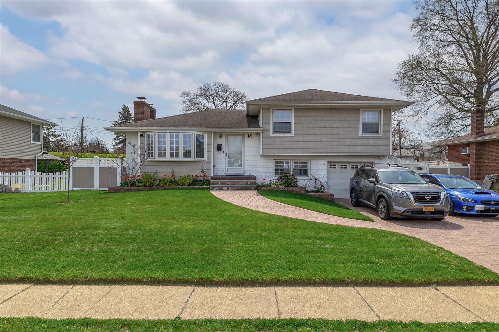 Property Photo:  8 Lincoln Street  NY 11735 