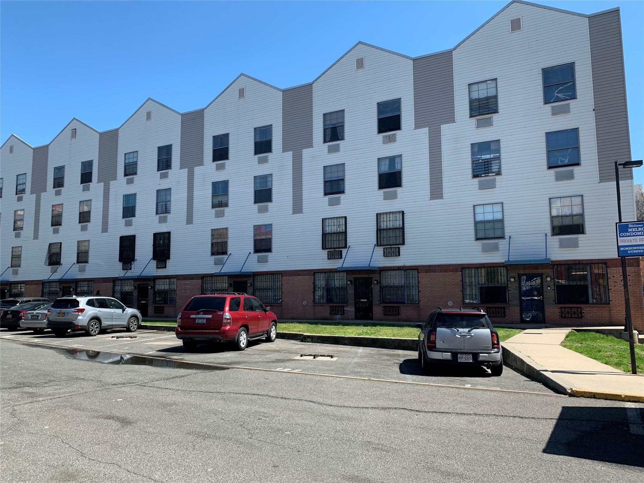 Property Photo: 776 Brook Avenue 33C NY 10451
