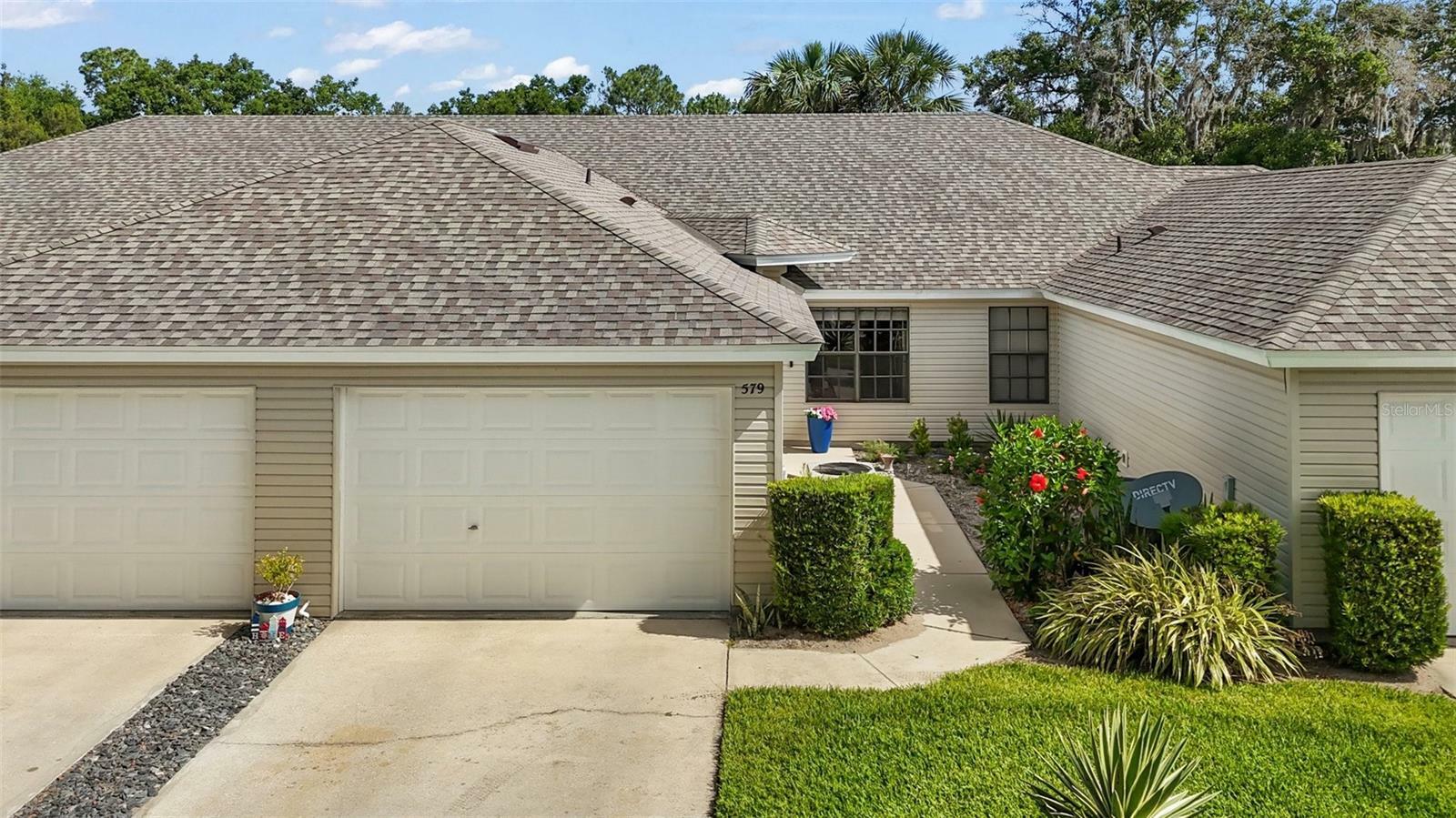 Property Photo: 579 Juniper Way FL 32778