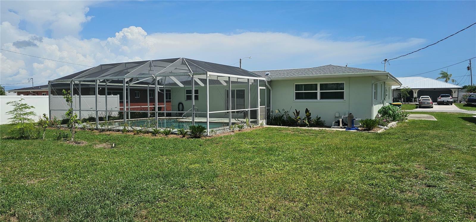 Property Photo: 570 Mimosa Avenue NW FL 33952