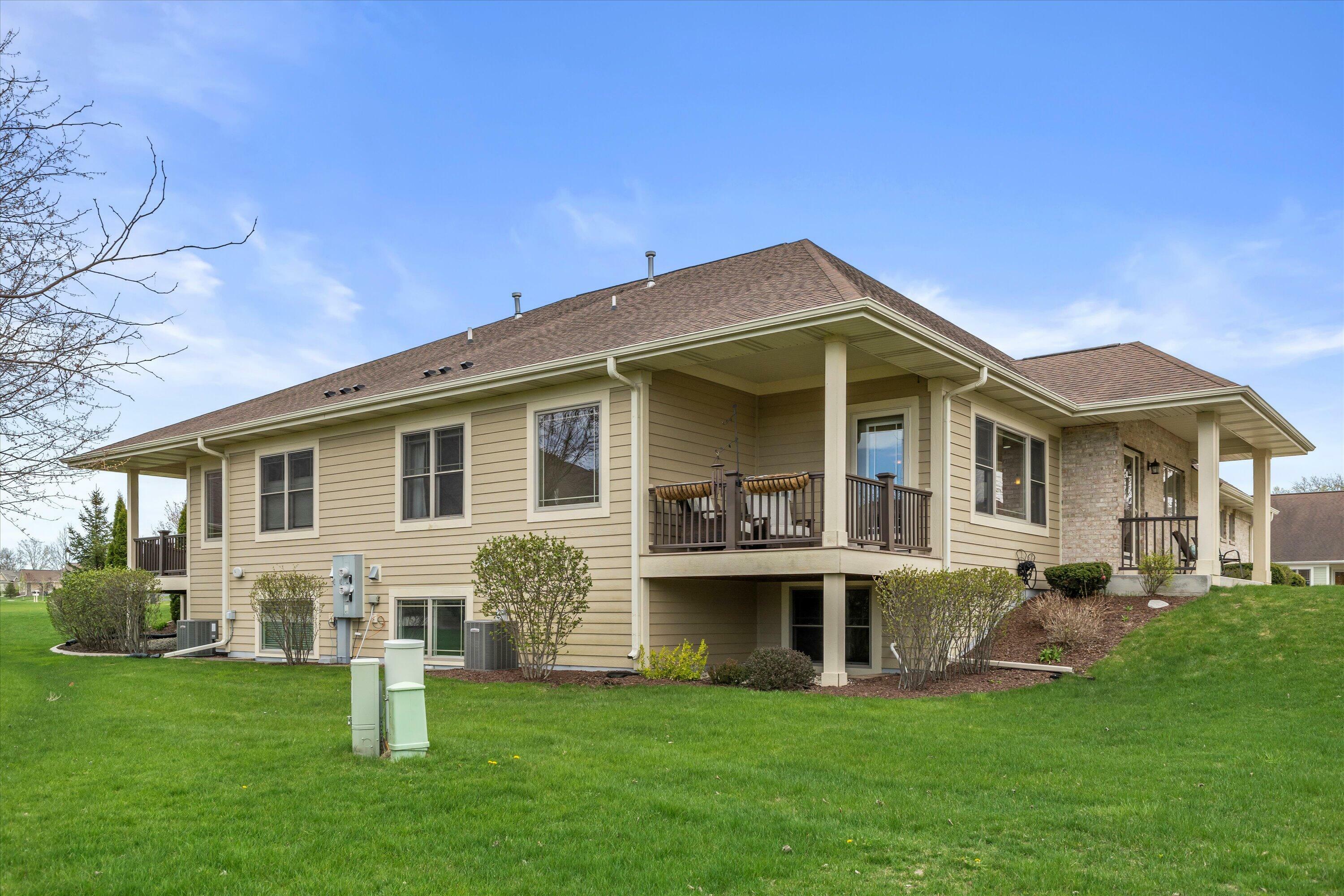 Property Photo: 3228 W Villa Dr WI 53132