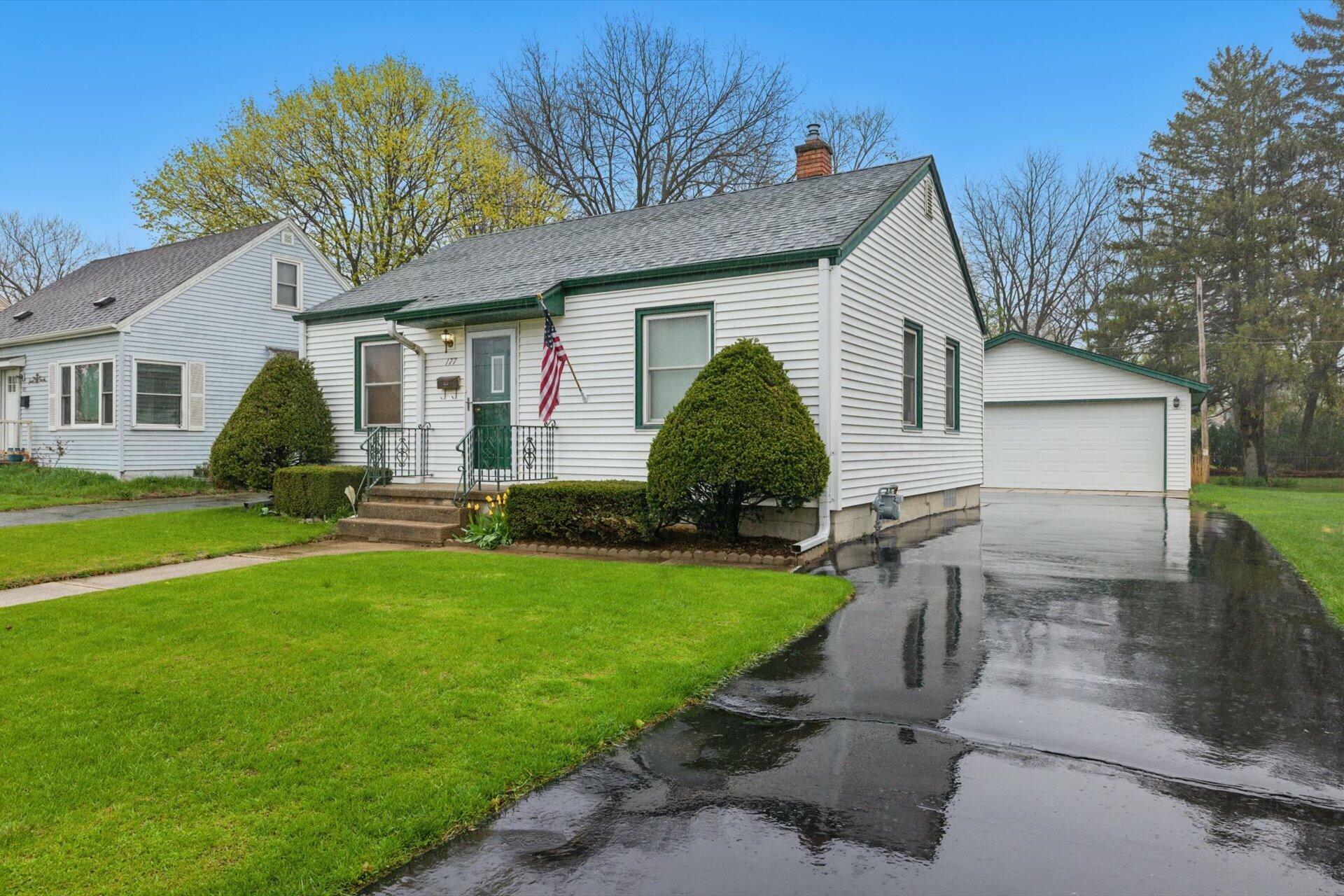 Property Photo: 177 Walton Ave WI 53186