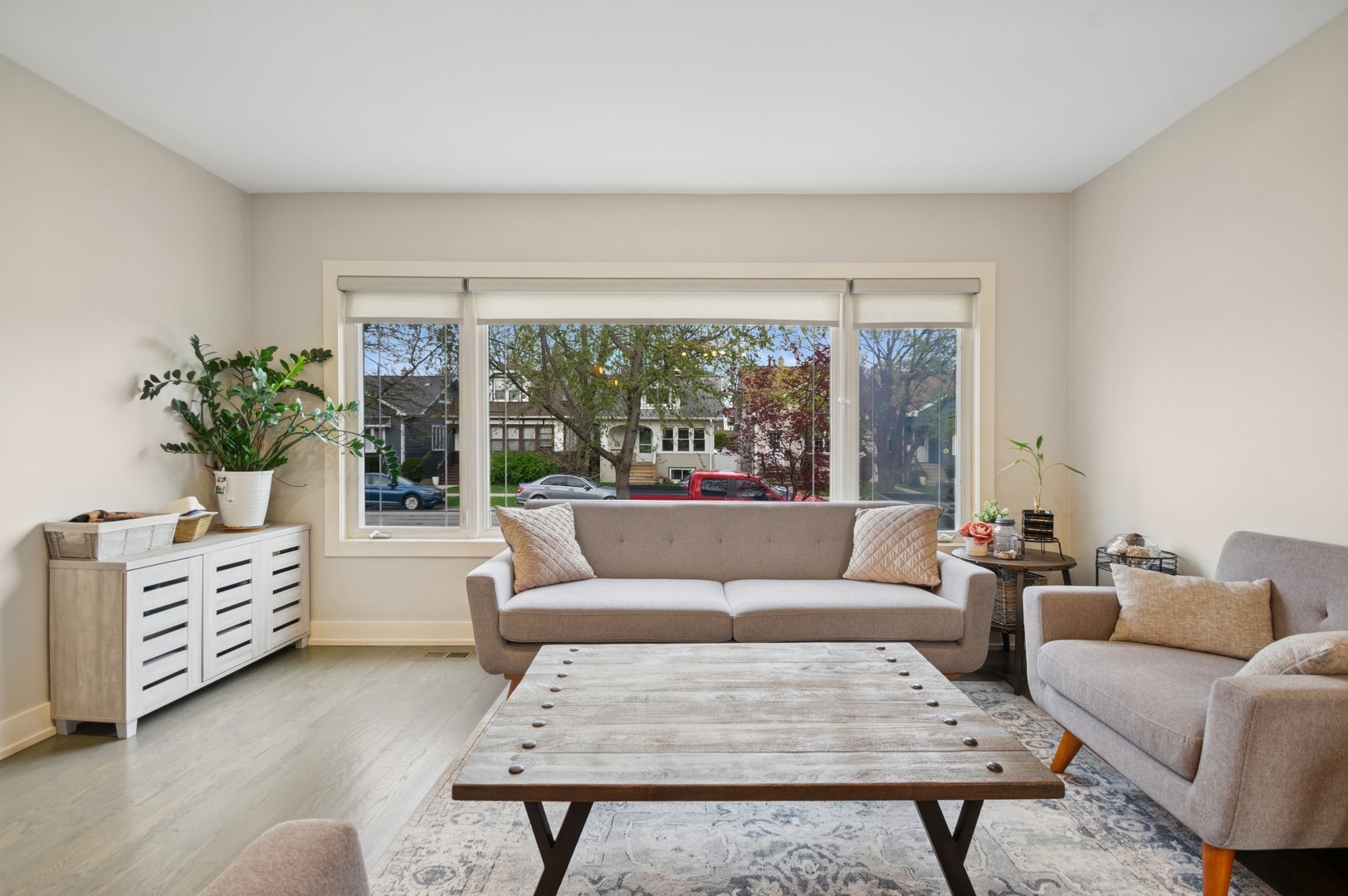 Property Photo: 5138 N Kolmar Avenue IL 60630