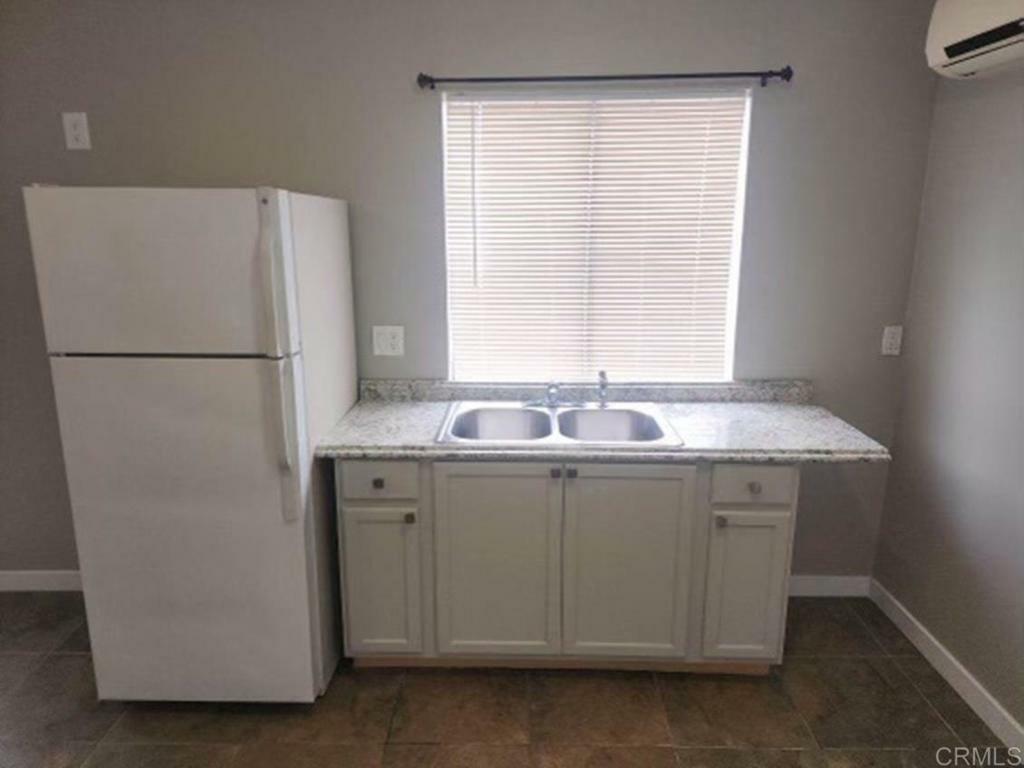 Property Photo: 350 W Washington Avenue CA 92020