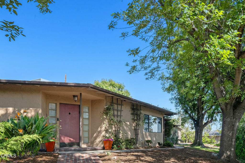 Property Photo:  4702 Moore Street  CA 91214 