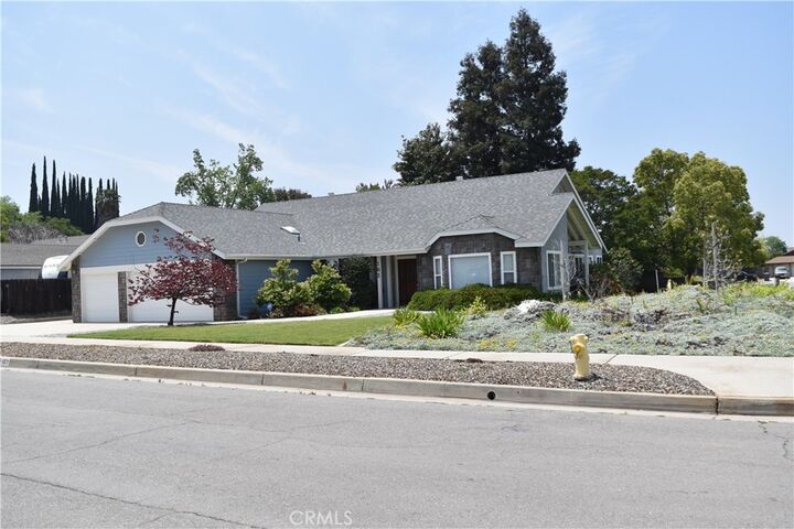 Property Photo: 102 Klamath Street CA 92374
