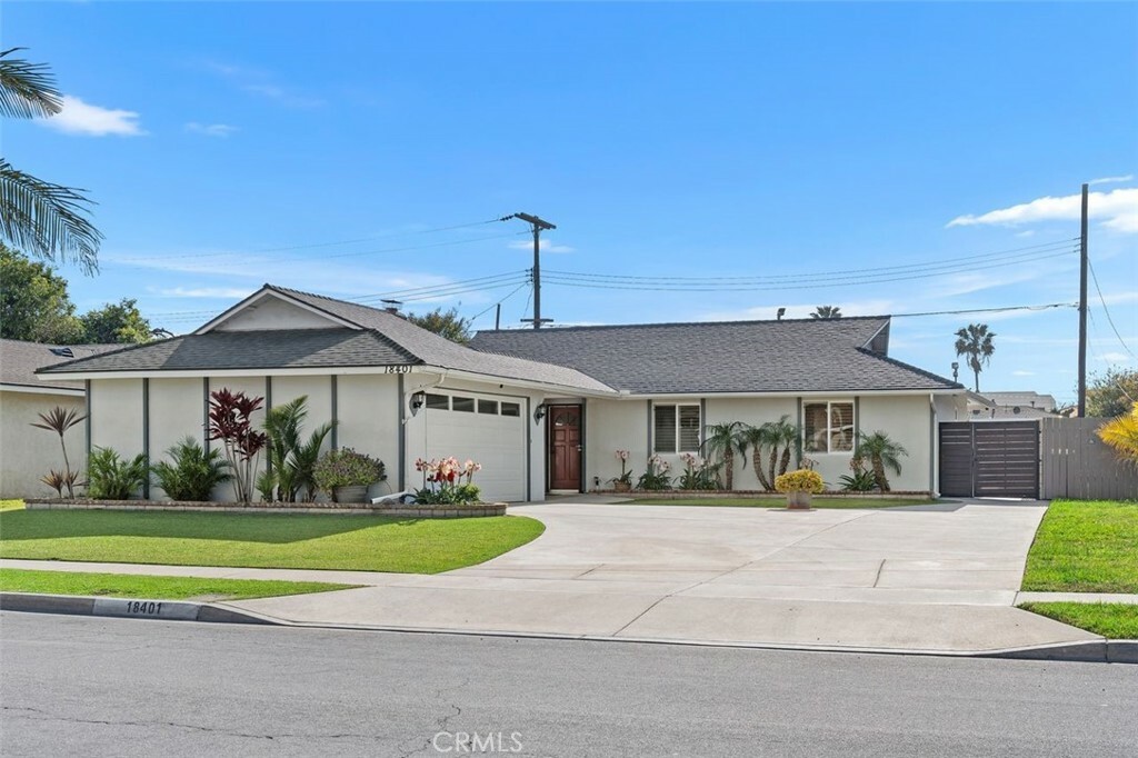 Property Photo: 18401 Goodwin Lane CA 92646