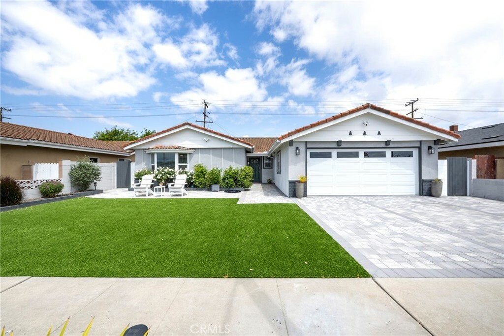 Property Photo: 6131 Killarney Avenue CA 92845