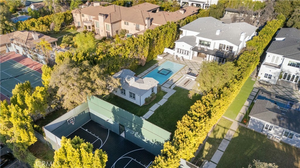 Property Photo: 17528 Jayden Lane CA 91316
