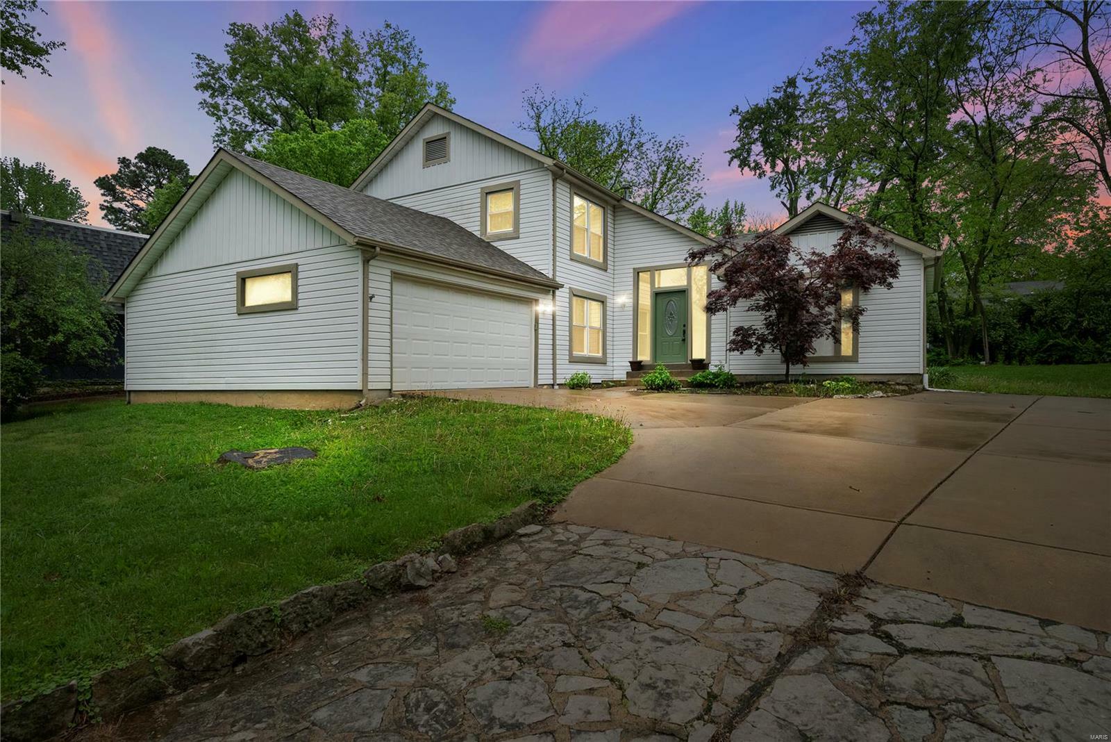 5 Picardy Drive  Lake St Louis MO 63367 photo
