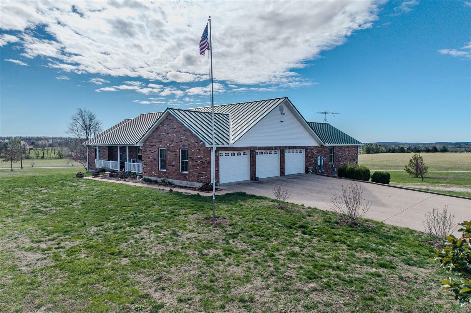 Property Photo: 23598 Falcon Road MO 65536