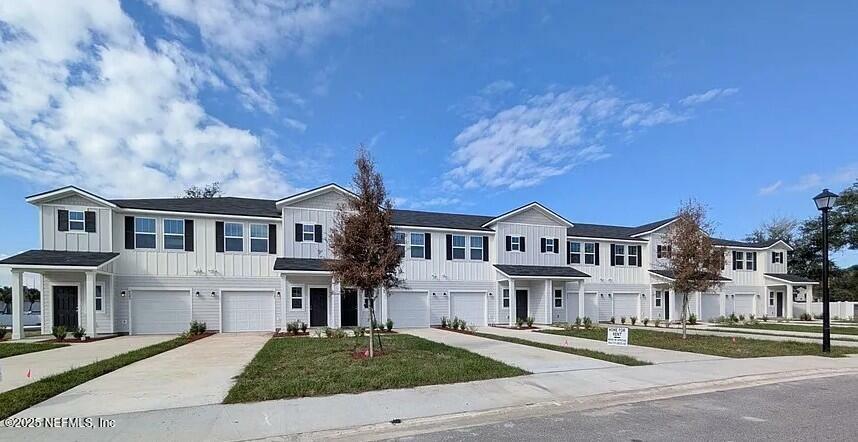 Property Photo: 5130 Ricker Road FL 32210