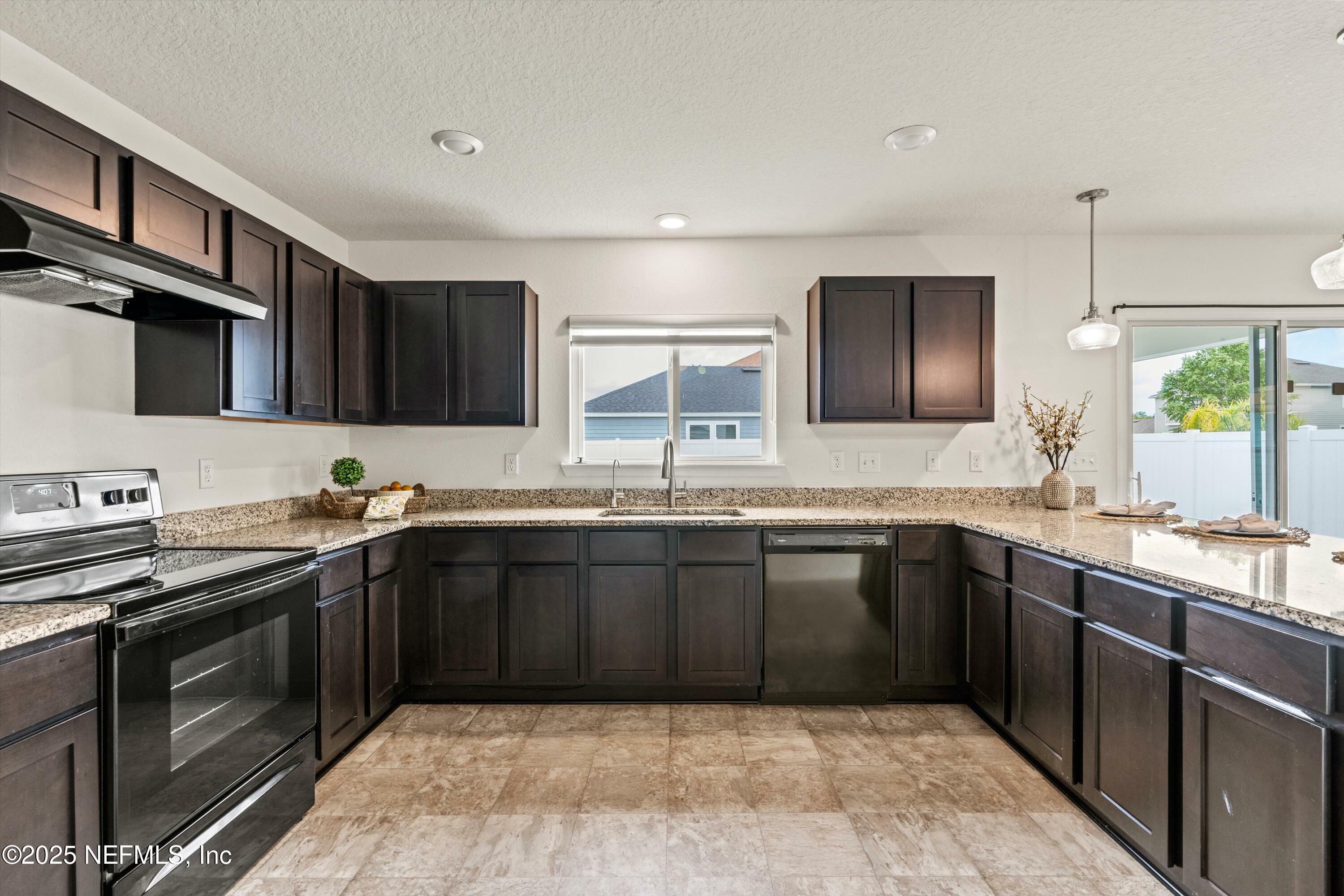 Property Photo: 14591 Bartram Creek Boulevard FL 32259