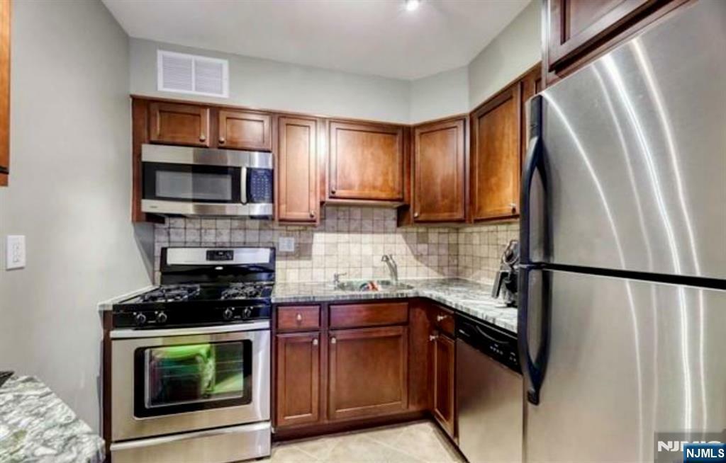 Property Photo: 2000 Linwood Avenue 5N NJ 07024