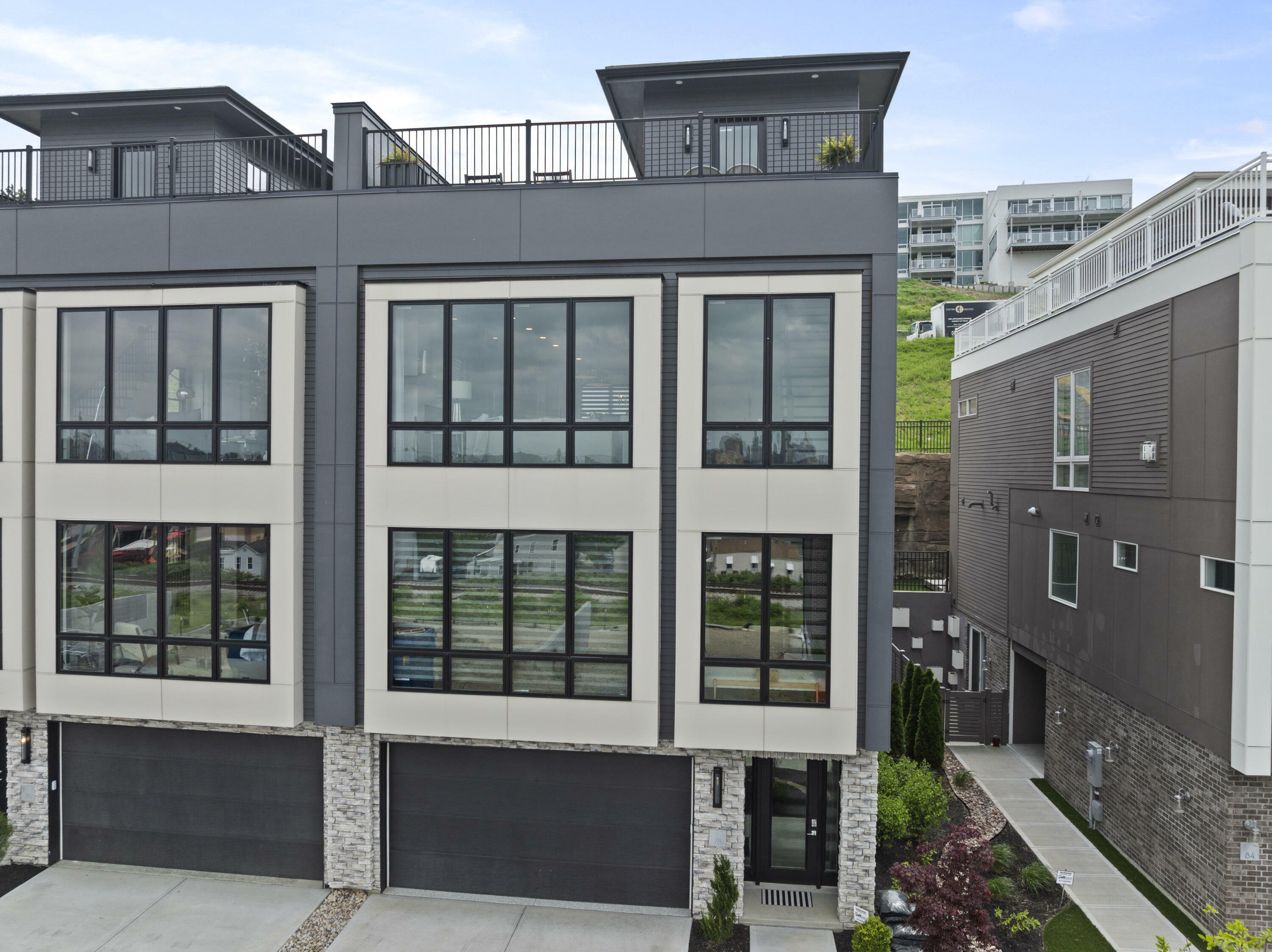 Property Photo: 78 W 13th Street KY 41071