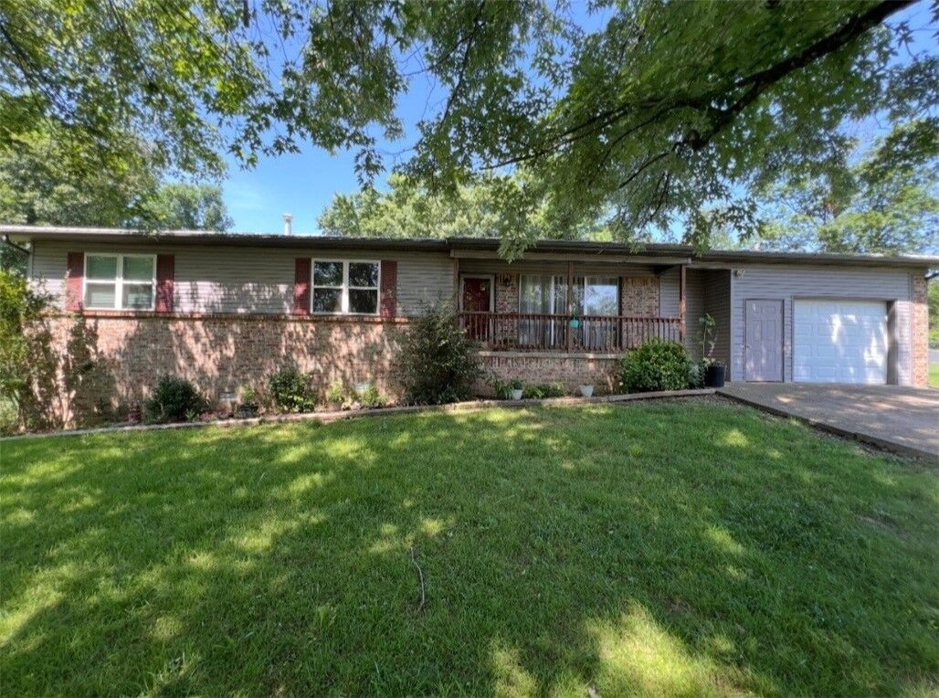 Property Photo: 112 Oak Drive AR 72601