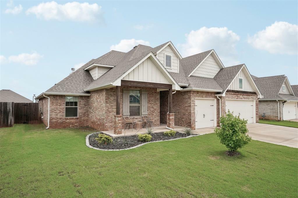 Property Photo: 708 Chisholm Trails Drive OK 73099