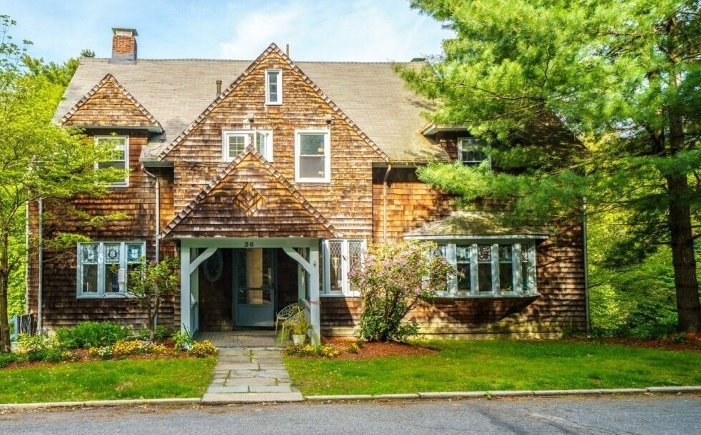 Property Photo: 36 Dexter Rd MA 02460