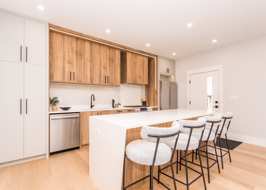 Property Photo: 15 Alder Street 2 MA 02453