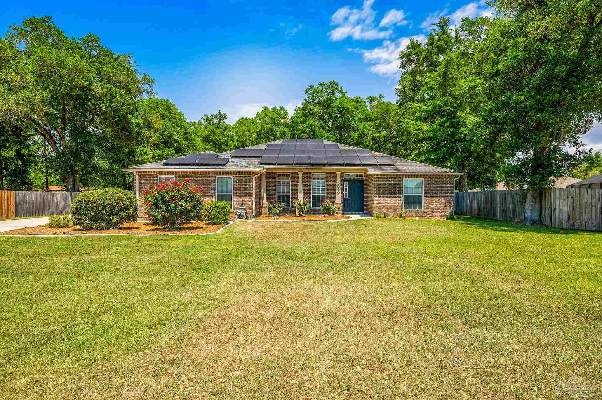 Property Photo: 5649 Cane Syrup Cir FL 32571