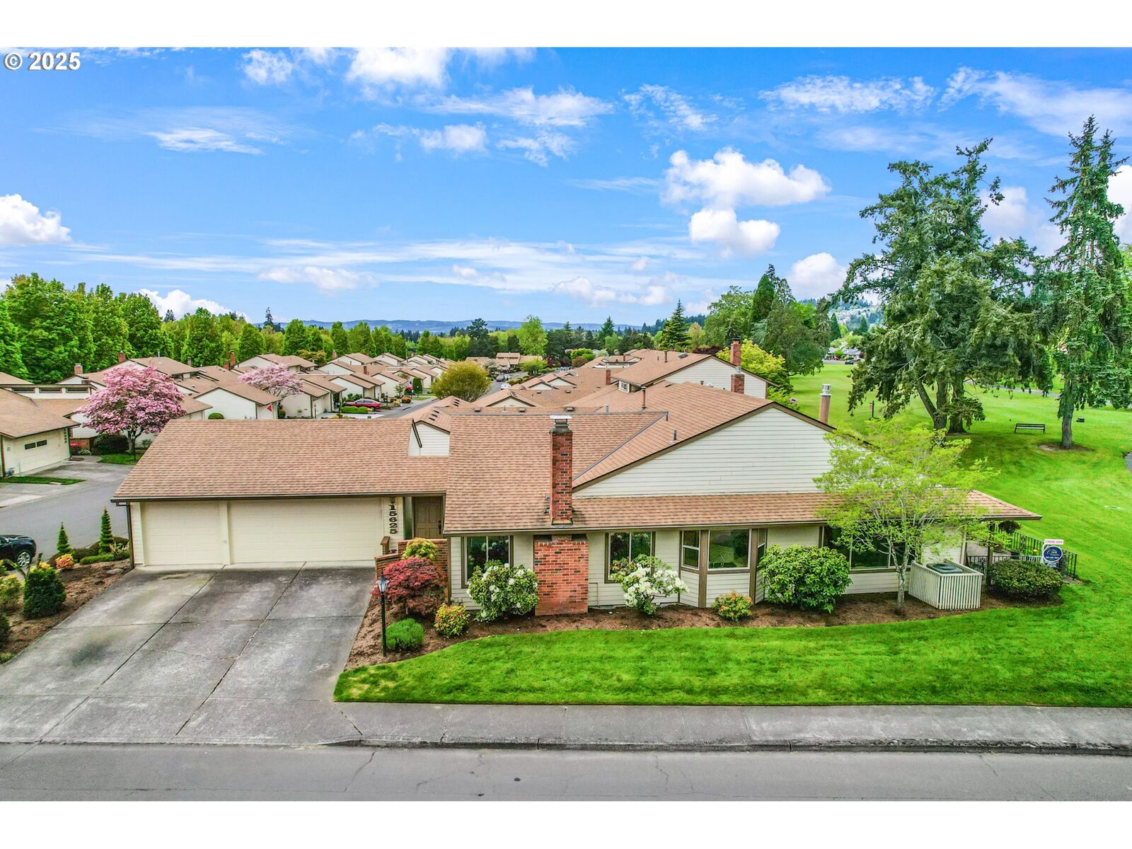 Property Photo:  15625 SW Greens Way  OR 97224