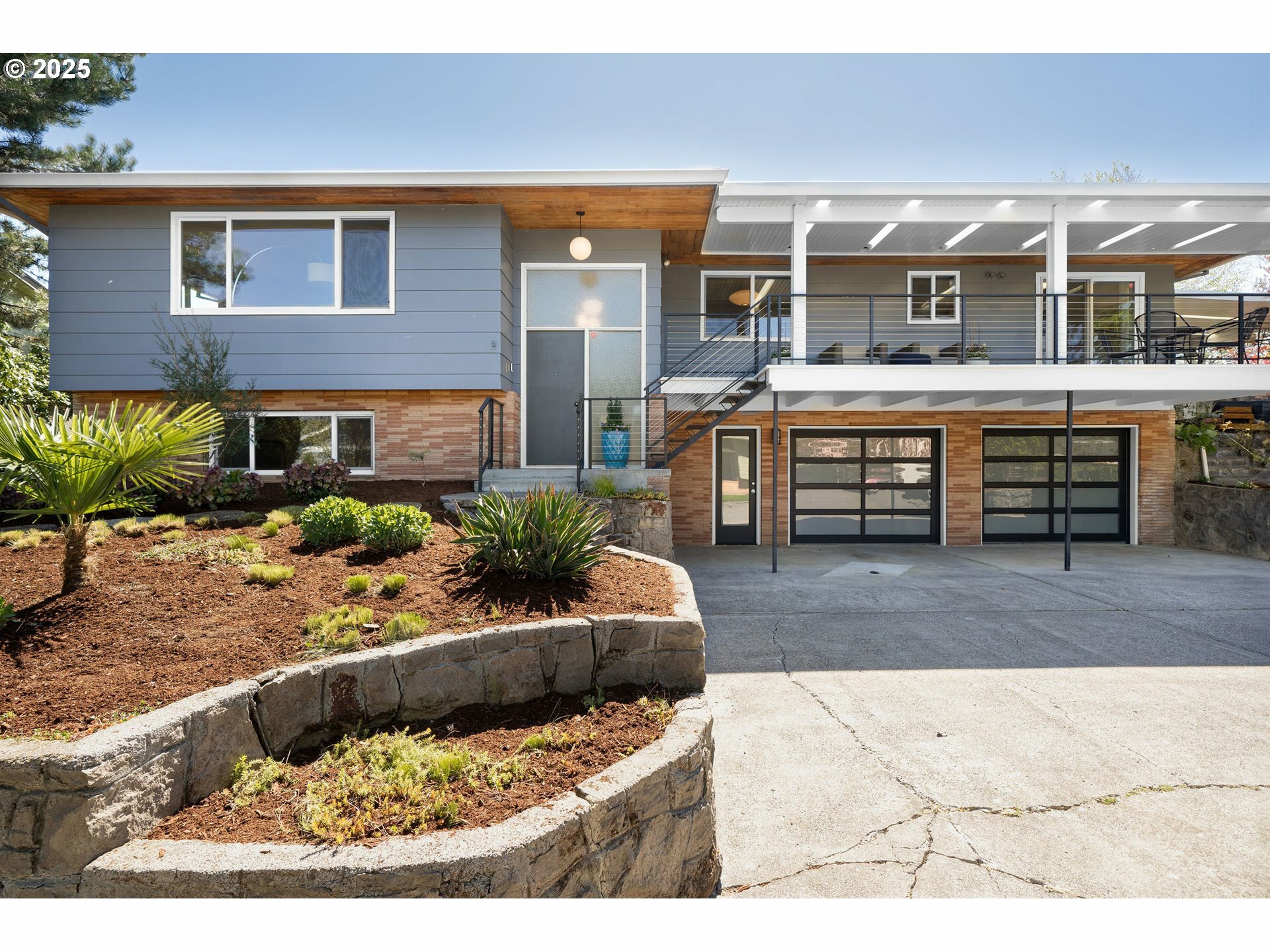 Property Photo: 14412 NE Beech St OR 97230