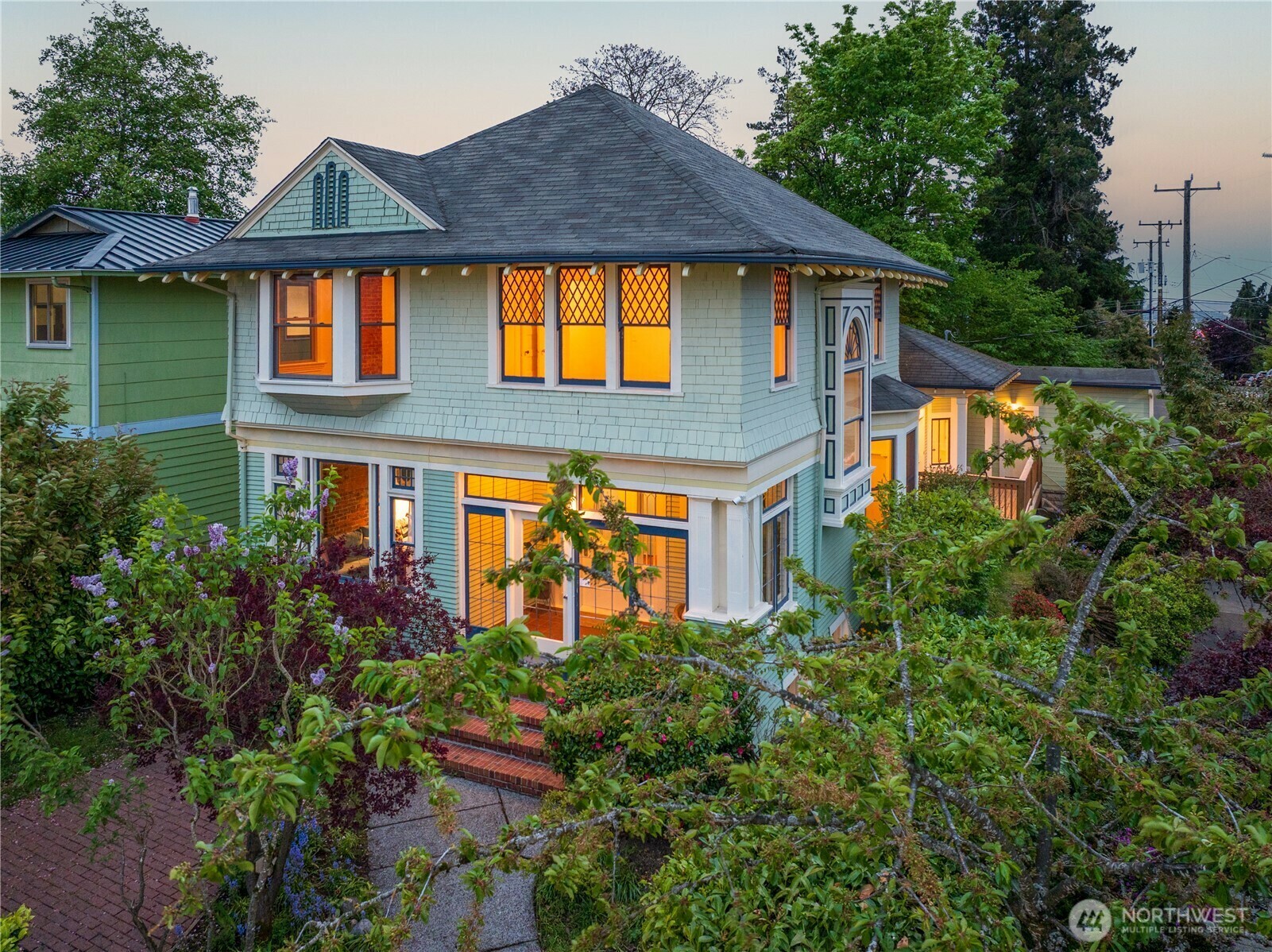 Property Photo: 1503 14th Avenue S WA 98144