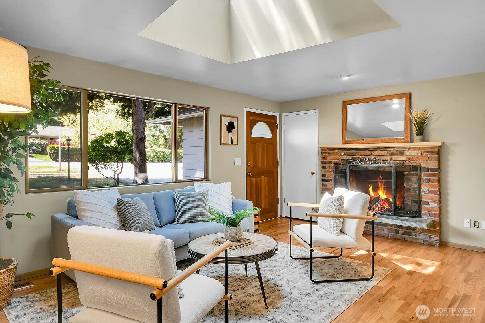 Property Photo: 15513 2nd Place W WA 98087