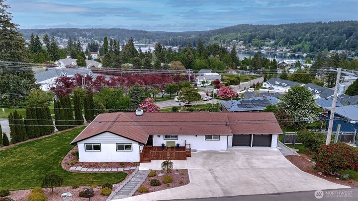 Property Photo: 3421 Lewis Street WA 98335