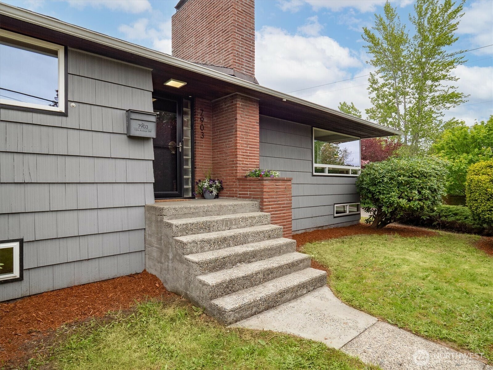 Property Photo: 7903 13th Avenue SW WA 98106