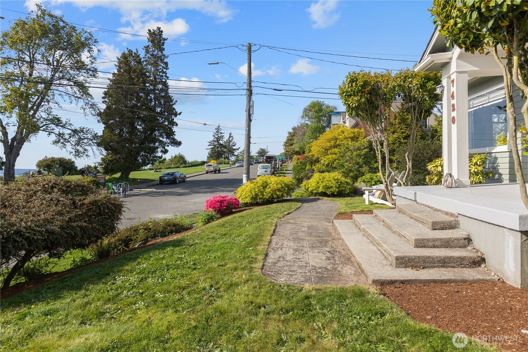 Property Photo: 7420 34th Avenue NW WA 98117
