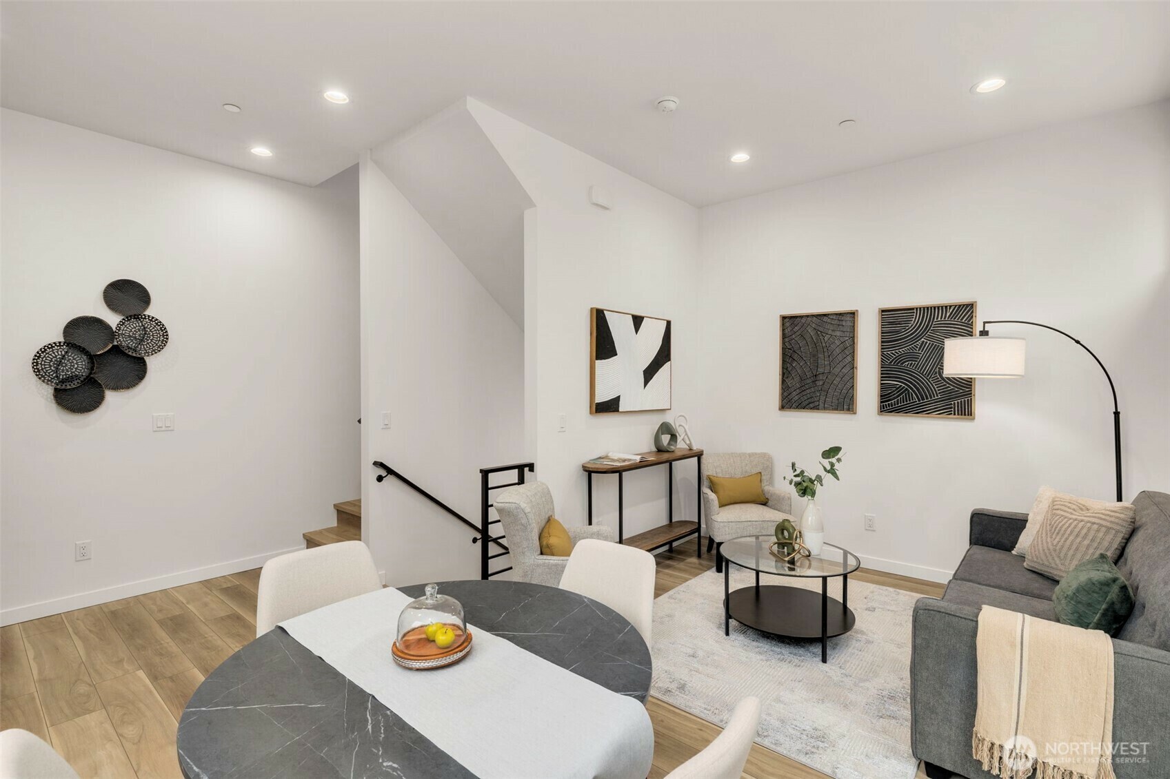 Property Photo: 728 A Broadway E WA 98102