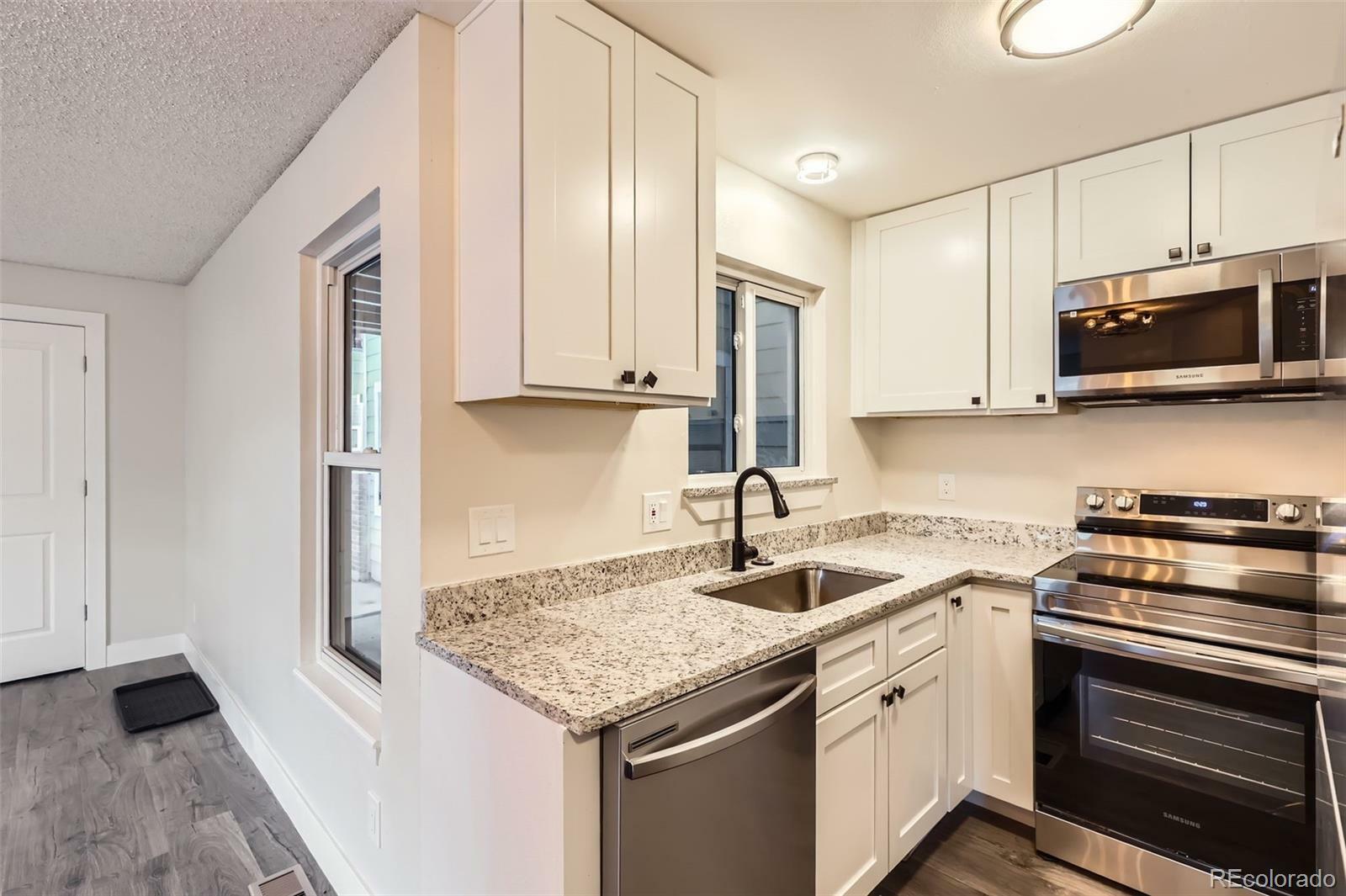 Property Photo: 909 S Dawson Way 2 CO 80012