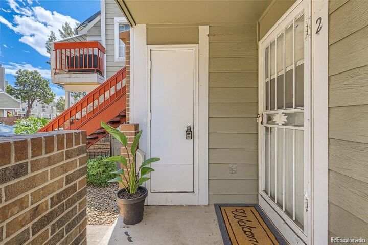Property Photo: 909 S Dawson Way 2 CO 80012