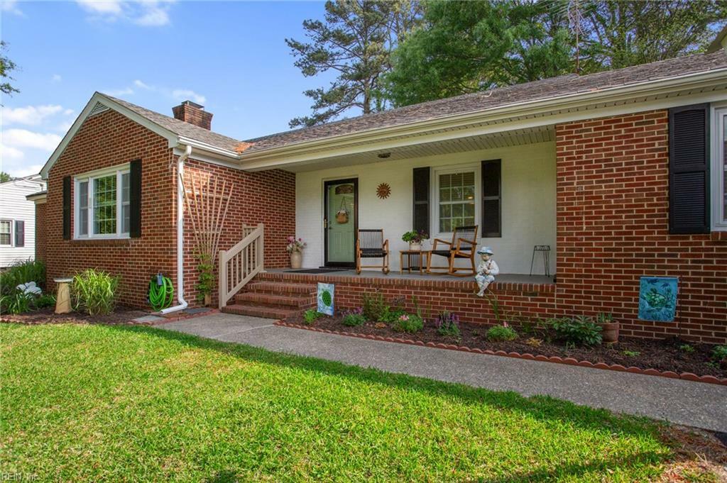 Property Photo: 332 Robinhood Rd VA 23851