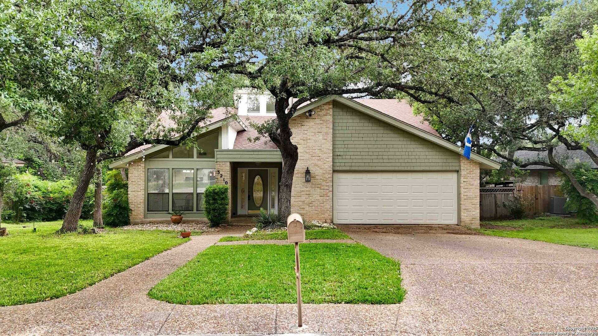 Property Photo: 3210 Whisper Bells TX 78230