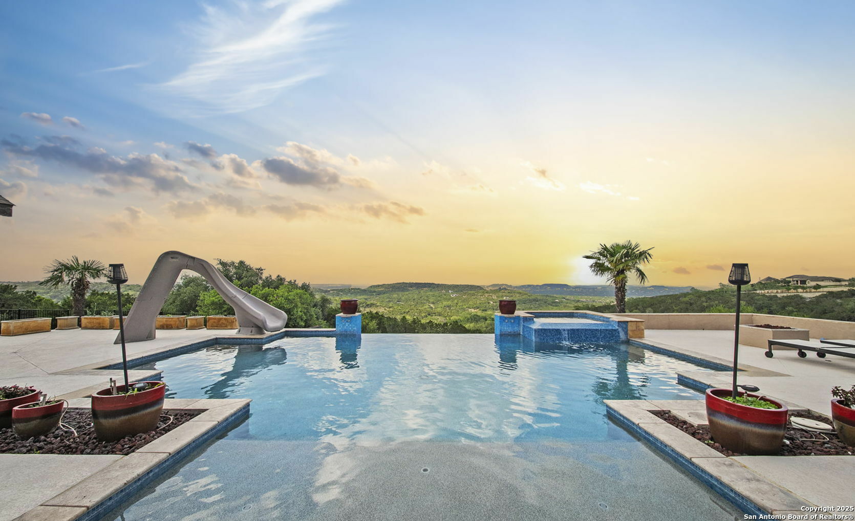Property Photo: 8315 Winecup Hill TX 78256