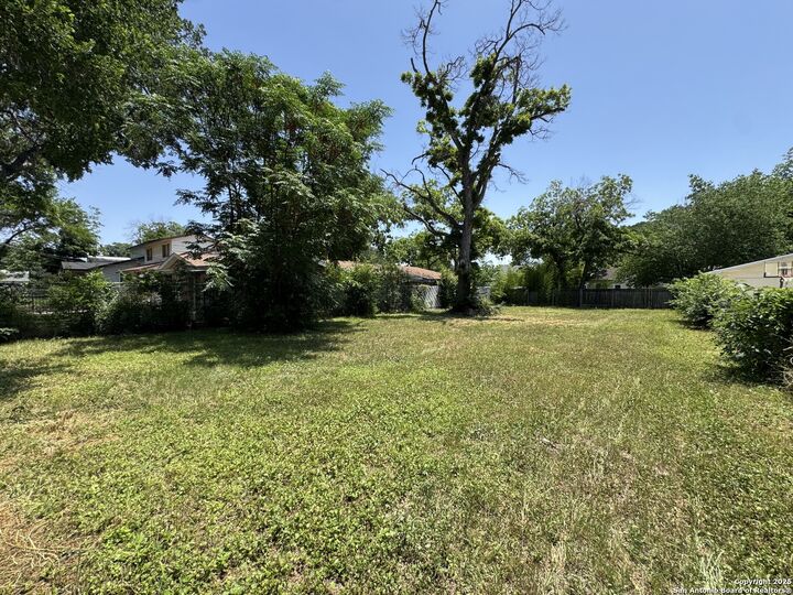 Property Photo: 234 Russell TX 78212