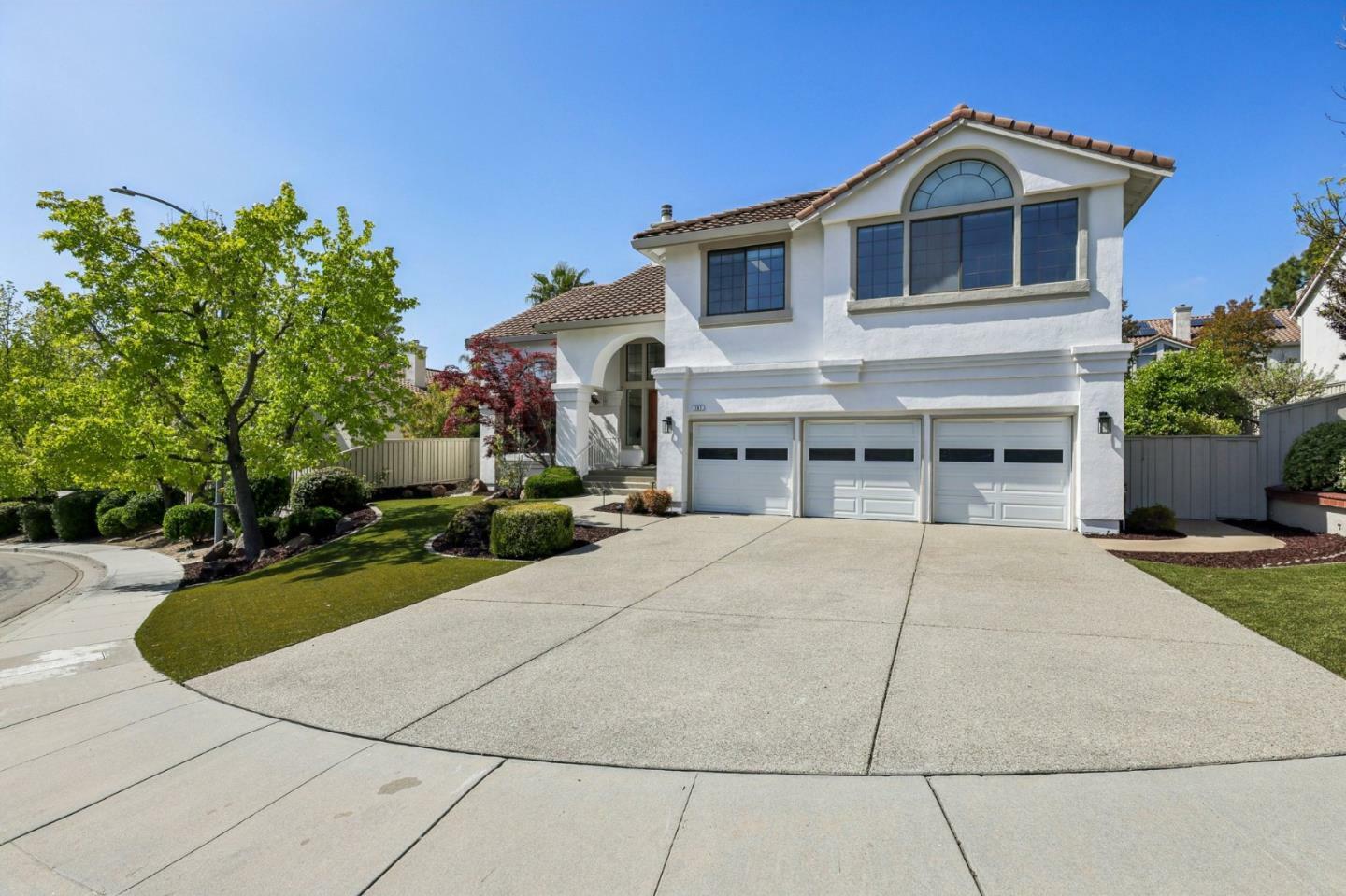 Property Photo: 187 Freedom Court CA 94539